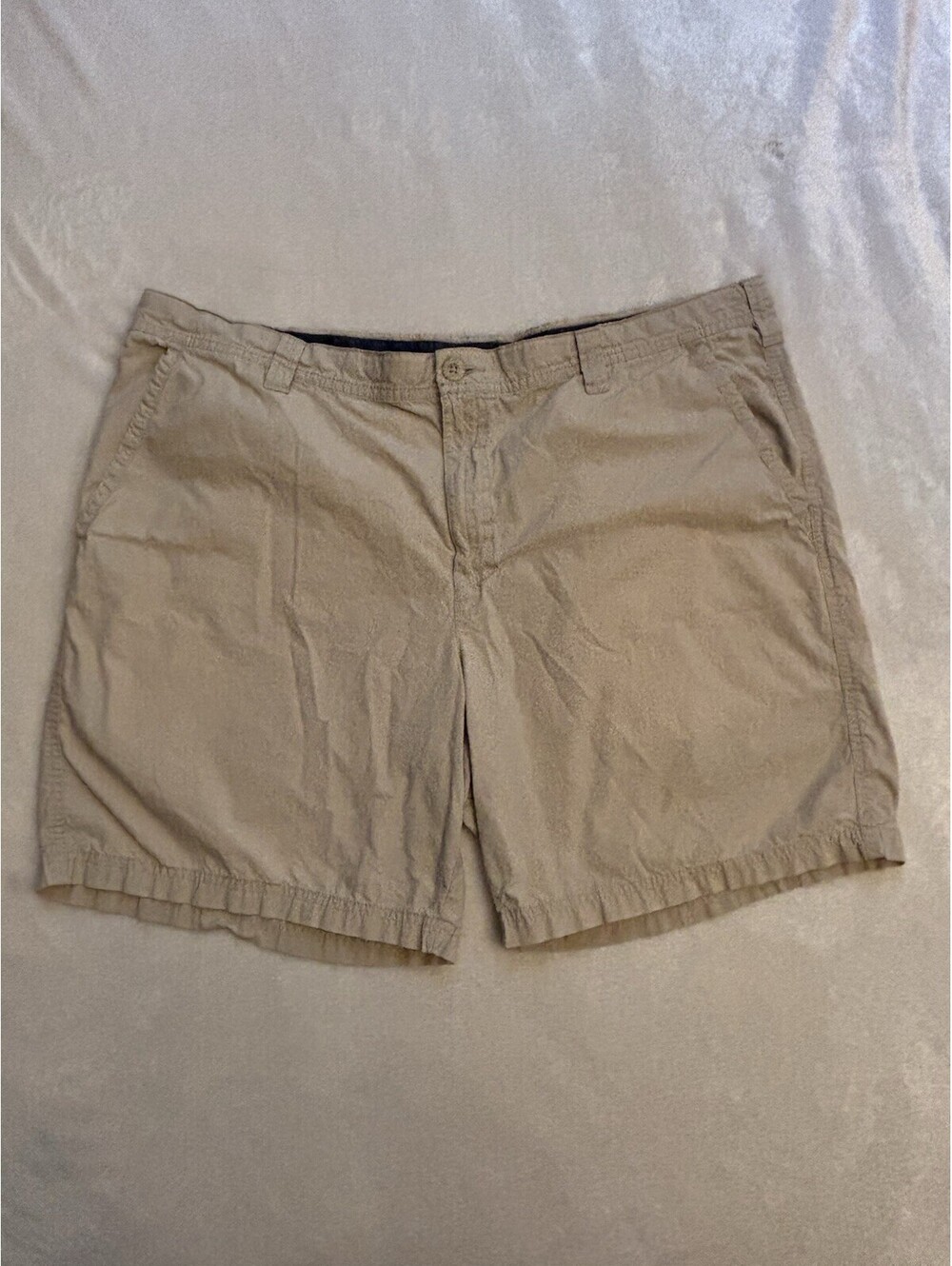Men’s Khaki Shorts Columbia Sportswear, size 40 Casual